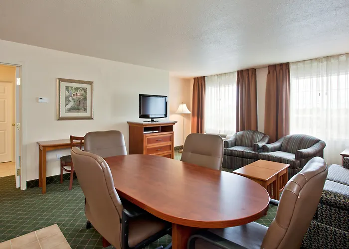 Staybridge Suites - Calgary Airport By IhgAirport Hotel